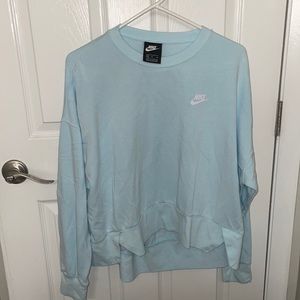 Women’s Nike sweatshirt